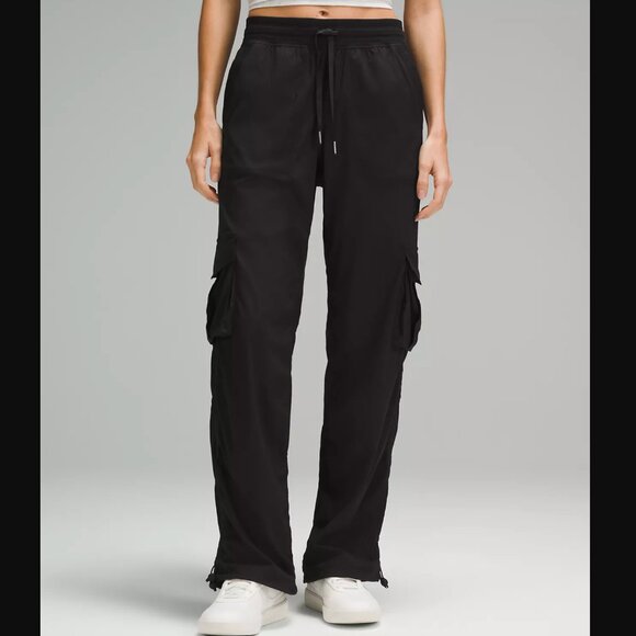 Lululemon Dance Studio Relaxed-Fit Mid-Rise Cargo Pant | XXS | Black - Picture 1 of 7